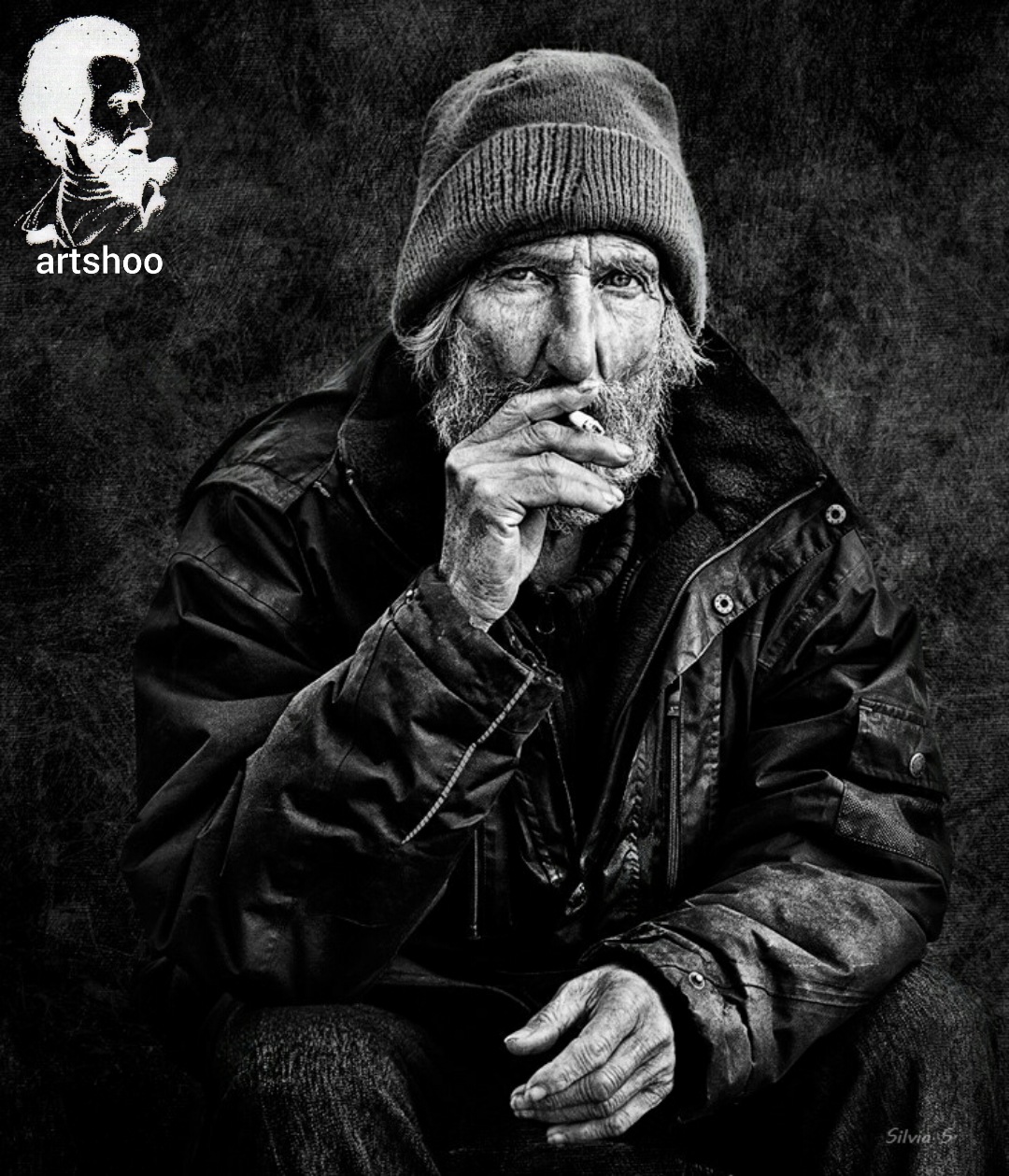 مدل پرتره سیاه قلم